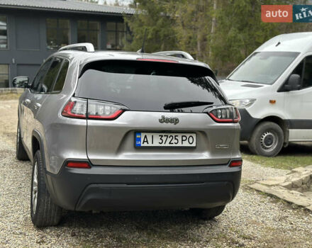 Серый Джип Чероки, объемом двигателя 2.36 л и пробегом 113 тыс. км за 15700 $, фото 2 на Automoto.ua