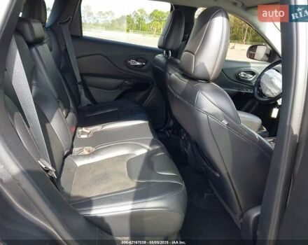Сірий Джип Cherokee, об'ємом двигуна 2.36 л та пробігом 110 тис. км за 10900 $, фото 7 на Automoto.ua