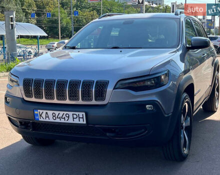 Серый Джип Чероки, объемом двигателя 3.2 л и пробегом 72 тыс. км за 23900 $, фото 1 на Automoto.ua