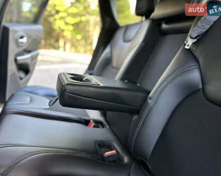 Серый Джип Чероки, объемом двигателя 2.4 л и пробегом 165 тыс. км за 15699 $, фото 240 на Automoto.ua