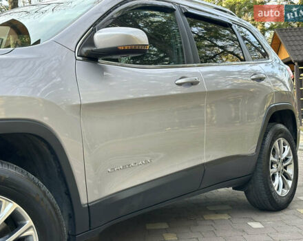 Серый Джип Чероки, объемом двигателя 2.4 л и пробегом 165 тыс. км за 15699 $, фото 25 на Automoto.ua