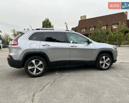 Джип Чероки 2020 в Харькове на Automoto.ua Серый Джип Чероки, объемом двигателя 3.24 л и пробегом 45 тыс. км за 18700 $, фото 6 на Automoto.ua