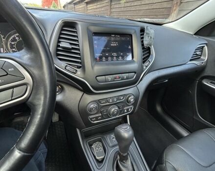 Серый Джип Чероки, объемом двигателя 3.2 л и пробегом 38 тыс. км за 19300 $, фото 18 на Automoto.ua