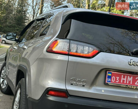 Серый Джип Чероки, объемом двигателя 2.4 л и пробегом 165 тыс. км за 15699 $, фото 107 на Automoto.ua