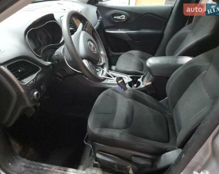 Серый Джип Чероки, объемом двигателя 2.36 л и пробегом 95 тыс. км за 2900 $, фото 6 на Automoto.ua