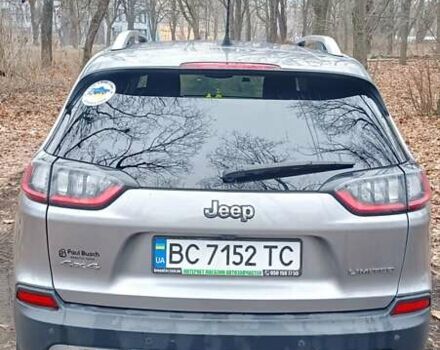Сірий Джип Cherokee, об'ємом двигуна 3.2 л та пробігом 161 тис. км за 18299 $, фото 1 на Automoto.ua