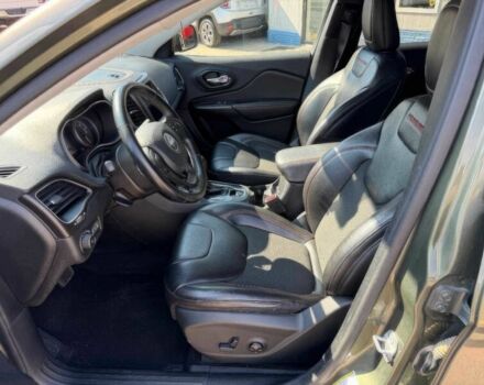 Джип Cherokee 2020 у Хмельницькому на Automoto.ua Сірий Джип Cherokee, об'ємом двигуна 3.2 л та пробігом 47 тис. км за 9000 $, фото 7 на Automoto.ua