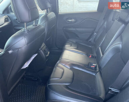 Сірий Джип Cherokee, об'ємом двигуна 3.24 л та пробігом 51 тис. км за 22800 $, фото 16 на Automoto.ua