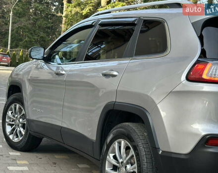 Серый Джип Чероки, объемом двигателя 2.4 л и пробегом 165 тыс. км за 15699 $, фото 96 на Automoto.ua