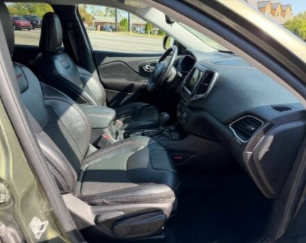 Джип Cherokee 2020 у Хмельницькому на Automoto.ua Сірий Джип Cherokee, об'ємом двигуна 3.2 л та пробігом 47 тис. км за 9000 $, фото 8 на Automoto.ua