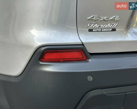 Серый Джип Чероки, объемом двигателя 2.4 л и пробегом 165 тыс. км за 15699 $, фото 111 на Automoto.ua