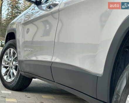 Серый Джип Чероки, объемом двигателя 2.4 л и пробегом 165 тыс. км за 15699 $, фото 99 на Automoto.ua