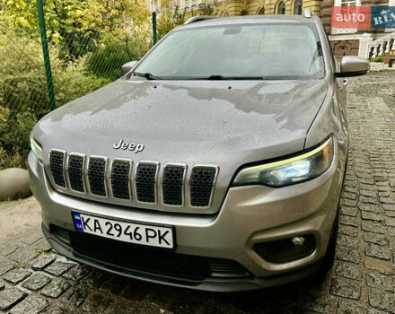 Джип Чероки 2020 в Киеве на Automoto.ua Серый Джип Чероки, объемом двигателя 2.36 л и пробегом 121 тыс. км за 18300 $, фото 1 на Automoto.ua
