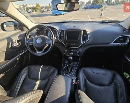 Серый Джип Чероки, объемом двигателя 3.24 л и пробегом 41 тыс. км за 19500 $, фото 6 на Automoto.ua