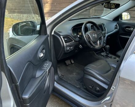 Серый Джип Чероки, объемом двигателя 3.2 л и пробегом 38 тыс. км за 19300 $, фото 4 на Automoto.ua