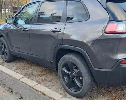 Сірий Джип Cherokee, об'ємом двигуна 3.24 л та пробігом 65 тис. км за 23200 $, фото 3 на Automoto.ua