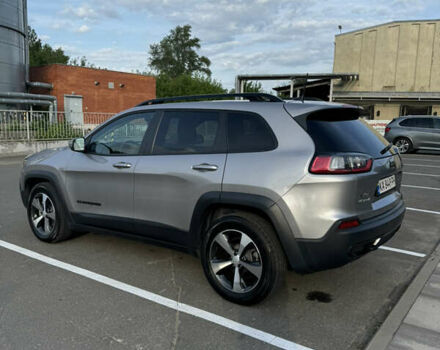 Джип Чероки 2020 в Киеве на Automoto.ua Серый Джип Чероки, объемом двигателя 3.24 л и пробегом 73 тыс. км за 22500 $, фото 7 на Automoto.ua