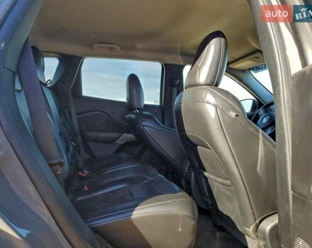 Серый Джип Чероки, объемом двигателя 1.99 л и пробегом 133 тыс. км за 2900 $, фото 10 на Automoto.ua