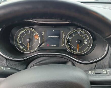 Серый Джип Чероки, объемом двигателя 0 л и пробегом 113 тыс. км за 15000 $, фото 8 на Automoto.ua