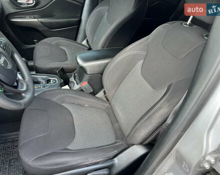 Сірий Джип Cherokee, об'ємом двигуна 2.36 л та пробігом 98 тис. км за 16500 $, фото 27 на Automoto.ua