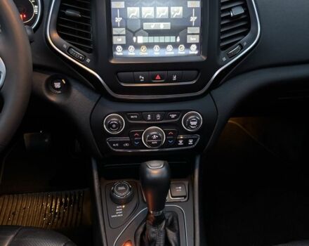 Серый Джип Чероки, объемом двигателя 3.2 л и пробегом 43 тыс. км за 21800 $, фото 8 на Automoto.ua