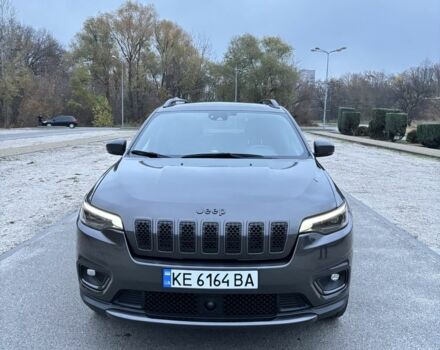Серый Джип Чероки, объемом двигателя 3.2 л и пробегом 43 тыс. км за 21800 $, фото 1 на Automoto.ua