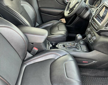 Серый Джип Чероки, объемом двигателя 3.24 л и пробегом 124 тыс. км за 18900 $, фото 23 на Automoto.ua