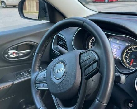 Сірий Джип Cherokee, об'ємом двигуна 3.24 л та пробігом 98 тис. км за 25900 $, фото 47 на Automoto.ua