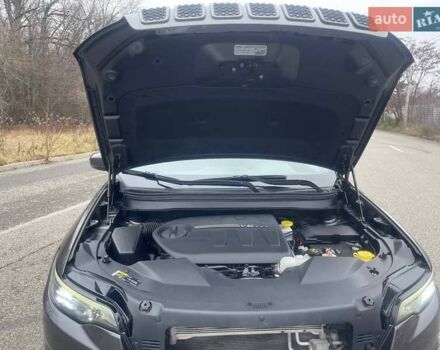 Сірий Джип Cherokee, об'ємом двигуна 3.24 л та пробігом 99 тис. км за 20500 $, фото 4 на Automoto.ua