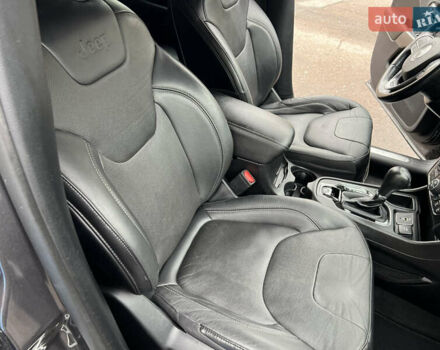 Сірий Джип Cherokee, об'ємом двигуна 3.2 л та пробігом 121 тис. км за 17800 $, фото 39 на Automoto.ua