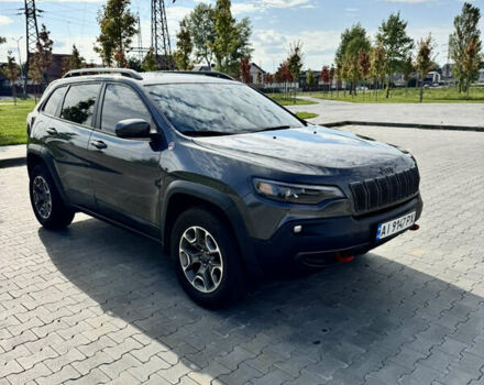 Серый Джип Чероки, объемом двигателя 3.24 л и пробегом 124 тыс. км за 18900 $, фото 1 на Automoto.ua