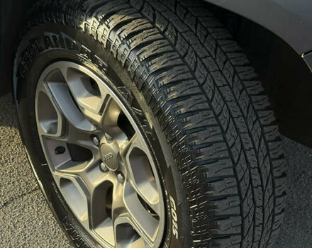 Серый Джип Чероки, объемом двигателя 3.24 л и пробегом 124 тыс. км за 18900 $, фото 32 на Automoto.ua