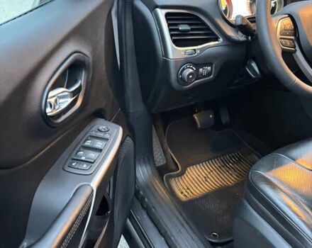 Серый Джип Чероки, объемом двигателя 3.24 л и пробегом 43 тыс. км за 21800 $, фото 11 на Automoto.ua