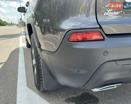 Джип Чероки 2021 в Броварах на Automoto.ua Серый Джип Чероки, объемом двигателя 3.24 л и пробегом 117 тыс. км за 20300 $, фото 8 на Automoto.ua