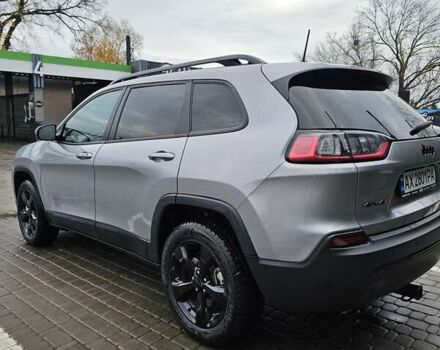 Серый Джип Чероки, объемом двигателя 2.36 л и пробегом 103 тыс. км за 21300 $, фото 1 на Automoto.ua