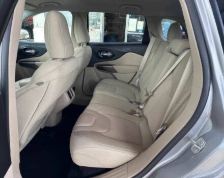 Сірий Джип Cherokee, об'ємом двигуна 2.4 л та пробігом 18 тис. км за 12300 $, фото 8 на Automoto.ua
