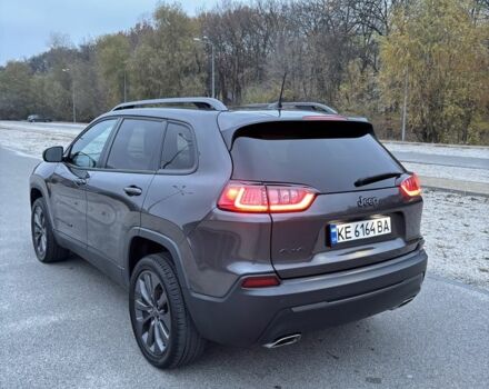 Серый Джип Чероки, объемом двигателя 3.2 л и пробегом 43 тыс. км за 21800 $, фото 5 на Automoto.ua