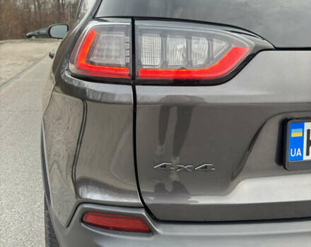 Сірий Джип Cherokee, об'ємом двигуна 3.24 л та пробігом 43 тис. км за 19199 $, фото 19 на Automoto.ua