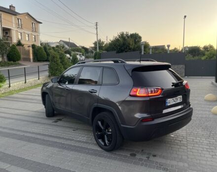 Сірий Джип Cherokee, об'ємом двигуна 2.4 л та пробігом 80 тис. км за 17400 $, фото 2 на Automoto.ua