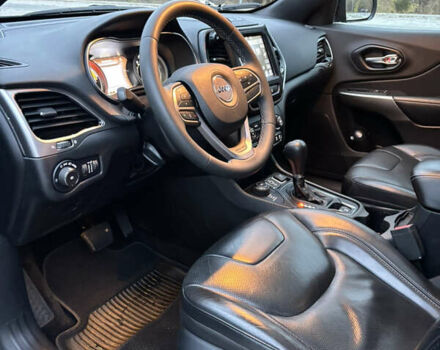 Серый Джип Чероки, объемом двигателя 3.24 л и пробегом 43 тыс. км за 21800 $, фото 7 на Automoto.ua