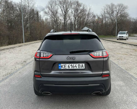 Сірий Джип Cherokee, об'ємом двигуна 3.24 л та пробігом 43 тис. км за 19199 $, фото 4 на Automoto.ua