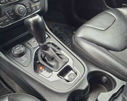 Серый Джип Чероки, объемом двигателя 2.36 л и пробегом 103 тыс. км за 21300 $, фото 21 на Automoto.ua