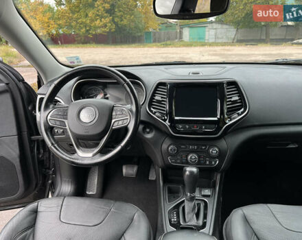 Сірий Джип Cherokee, об'ємом двигуна 3.2 л та пробігом 121 тис. км за 17800 $, фото 34 на Automoto.ua