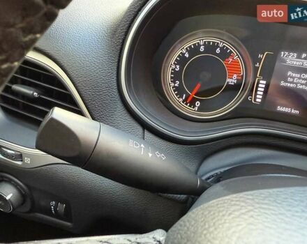 Джип Чероки 2022 в Киеве на Automoto.ua Серый Джип Чероки, объемом двигателя 3.24 л и пробегом 57 тыс. км за 24990 $, фото 16 на Automoto.ua