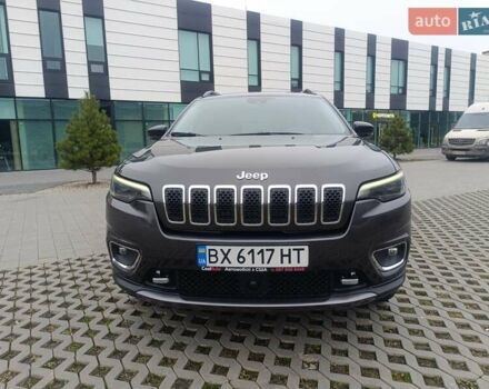 Серый Джип Чероки, объемом двигателя 3.24 л и пробегом 82 тыс. км за 28000 $, фото 1 на Automoto.ua