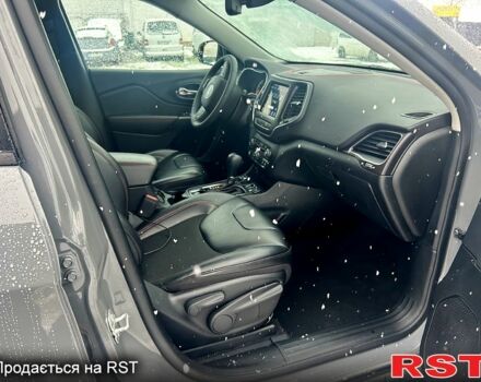 Сірий Джип Cherokee, об'ємом двигуна 3.2 л та пробігом 22 тис. км за 25200 $, фото 8 на Automoto.ua