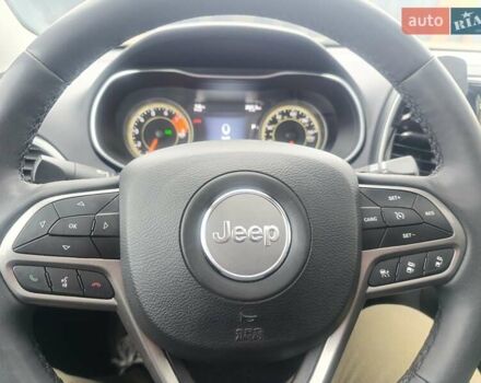 Серый Джип Чероки, объемом двигателя 3.24 л и пробегом 82 тыс. км за 28000 $, фото 14 на Automoto.ua