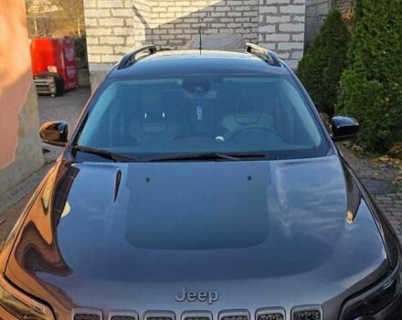 Серый Джип Чероки, объемом двигателя 3.24 л и пробегом 43 тыс. км за 27000 $, фото 3 на Automoto.ua