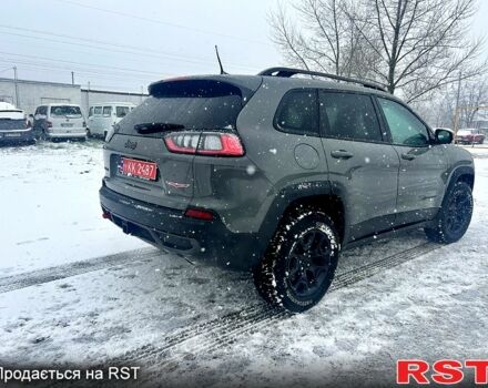 Сірий Джип Cherokee, об'ємом двигуна 3.2 л та пробігом 22 тис. км за 25200 $, фото 4 на Automoto.ua