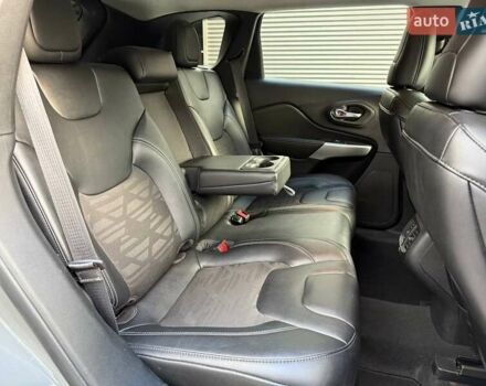 Серый Джип Чероки, объемом двигателя 3.24 л и пробегом 58 тыс. км за 23990 $, фото 12 на Automoto.ua